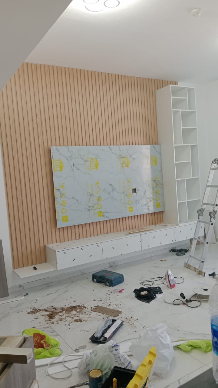 dubai handyman services, door repair handyman near me