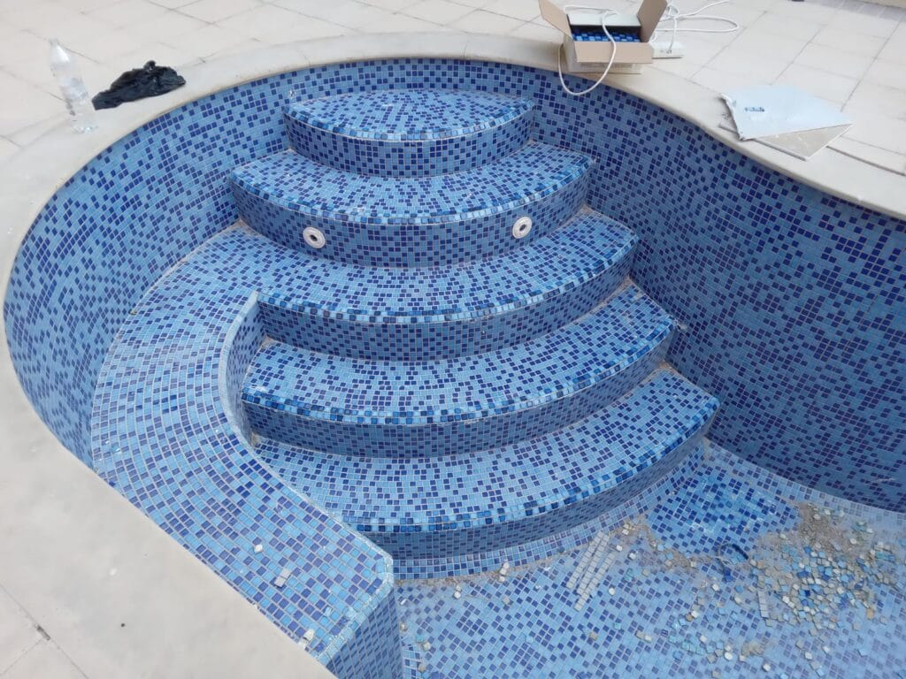 custom pool construction near me